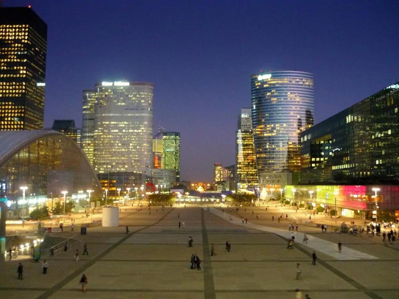 A 10 Min De La Defense Et A 20 Min De Paris Suresnes Exterior foto